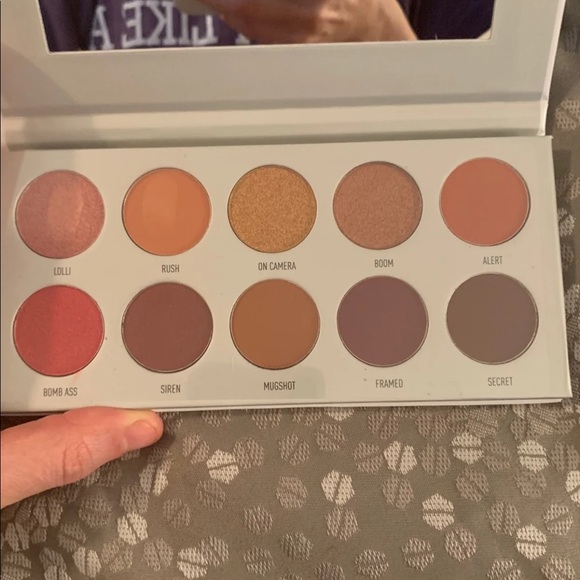 Morphe x Jaclyn hill Vault! - Picture 6 of 8